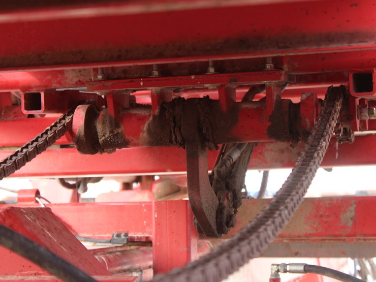 #1064-•-2009-morris-mfg-pro-ag-auto-align-bale-runner-16k-image-51