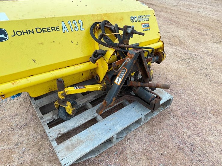 john-deere-60-image-5