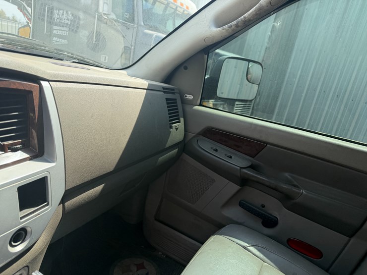 2008-dodge-2500-image-54