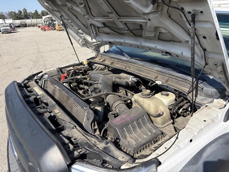 2015-ford-f550-sd-image-6