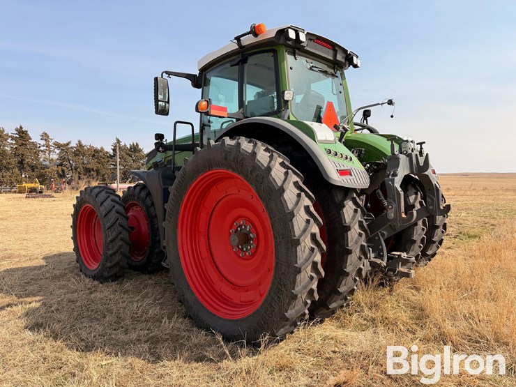 2024-fendt-933-vario-image-7