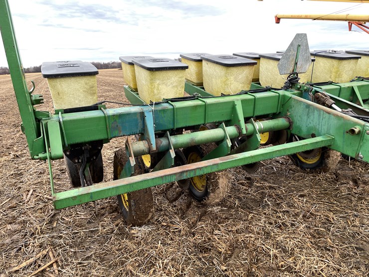 john-deere-7000-image-6