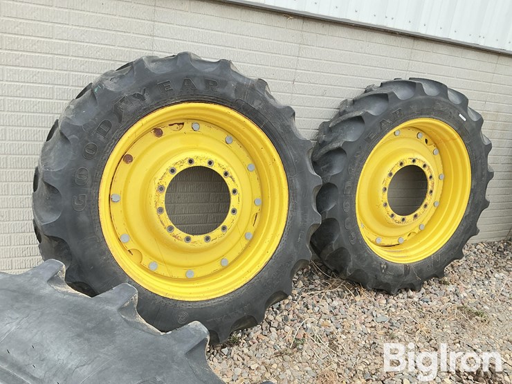 deere-tires-image-3
