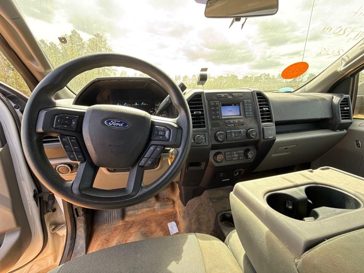 2018-ford-f150-xl-image-12