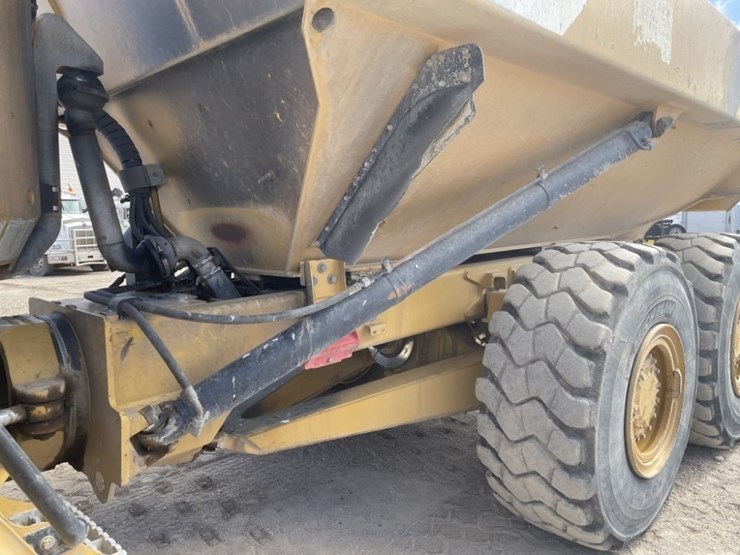 caterpillar-730-image-20