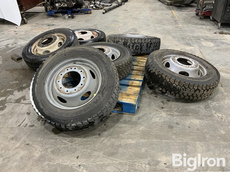 massey-ferguson-730-image-7