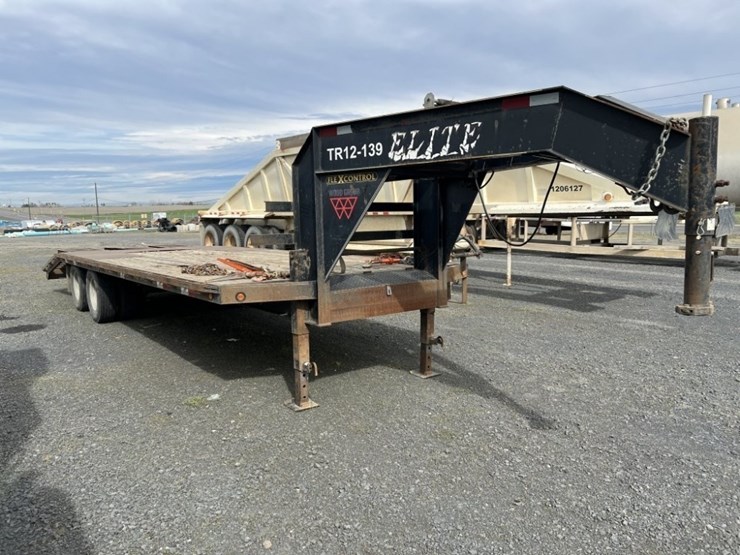 2012-elite-t/a-gooseneck-equipment-trailer-image-17