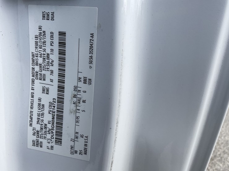 2021-ford-f550-xl-image-10