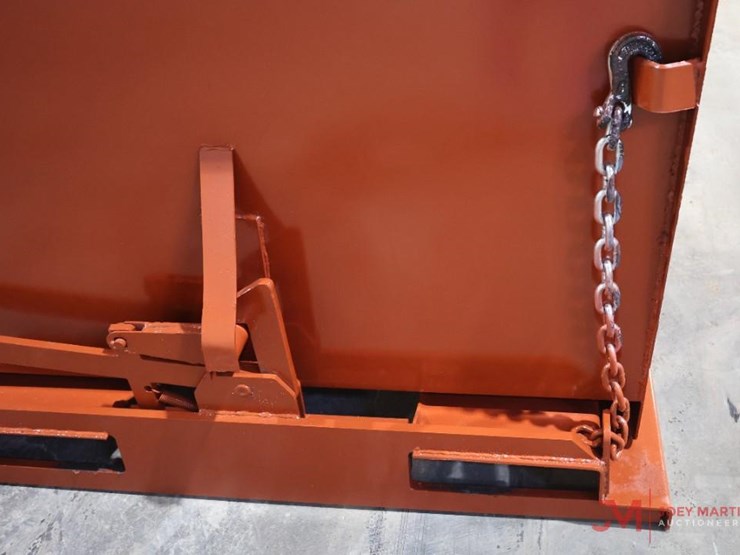2.0-cu.-yd.-self-dumping-hopper-w/-fork-pockets-image-5