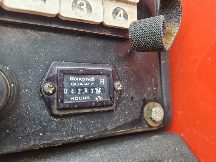 skyjack-sj1056ths-image-43