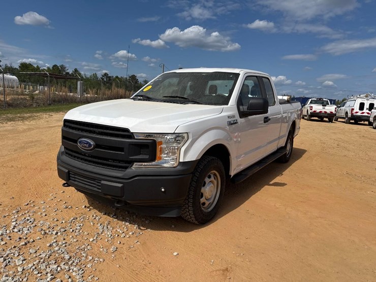 2018-ford-f150-xl-image-2