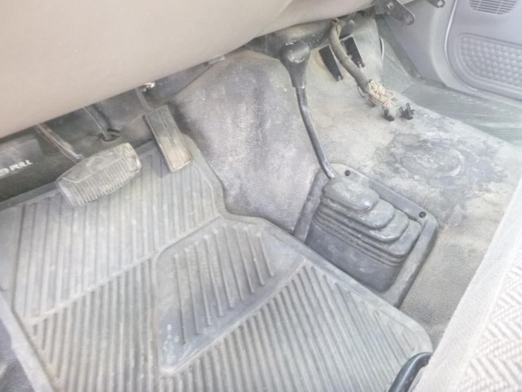 2001-ford-f450-image-21