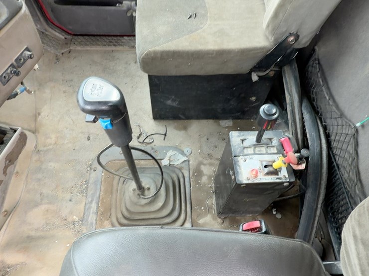 2000-sterling-lt8500-image-28