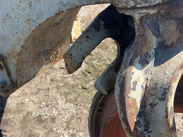 big-bull-tractor-image-25