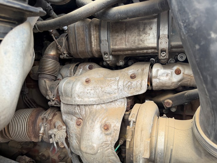 2018-freightliner-122sd-image-70