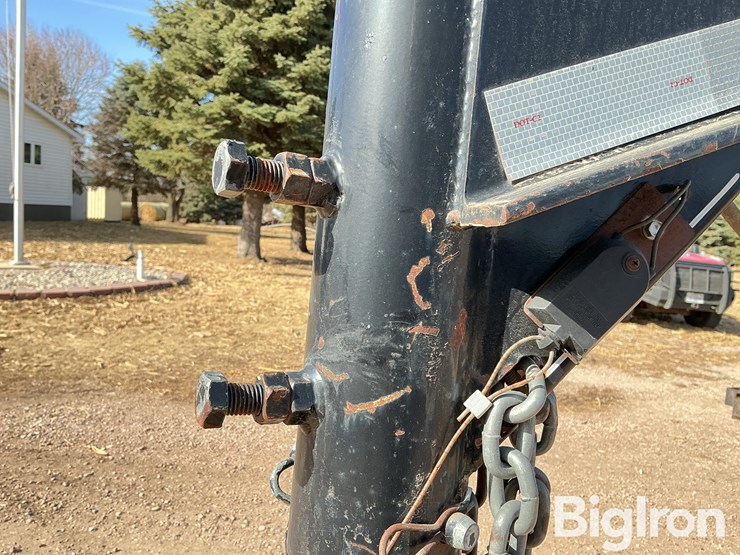 2009-titan-trailer-image-11