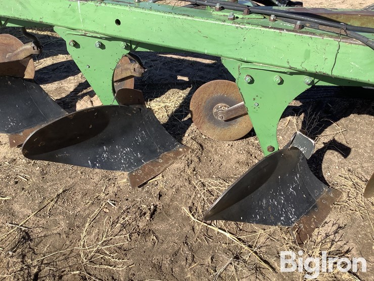 john-deere-8-image-14