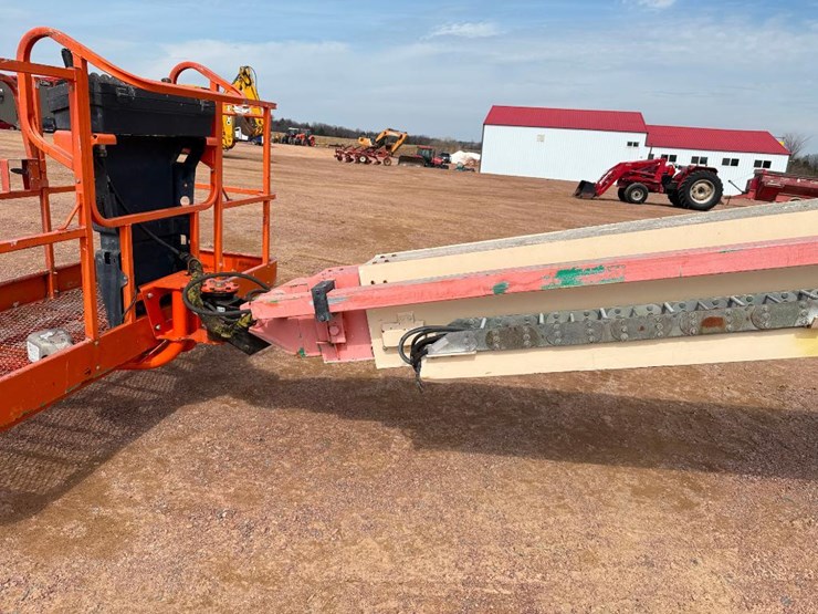 jlg-600s-image-31