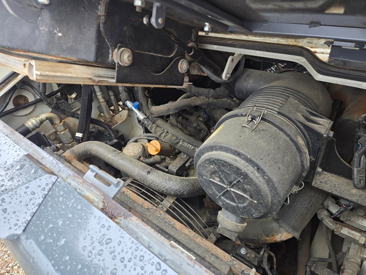 takeuchi-tl10v2-image-42