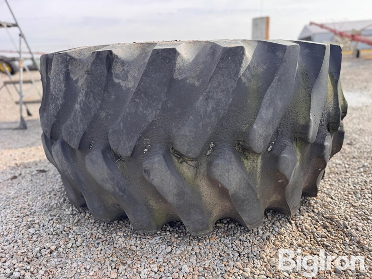 john-deere-8-image-17