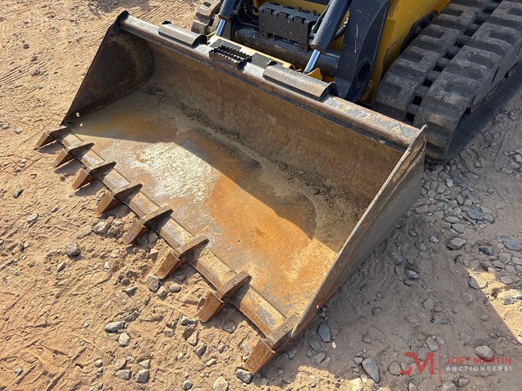 2023-deere-325g-image-6