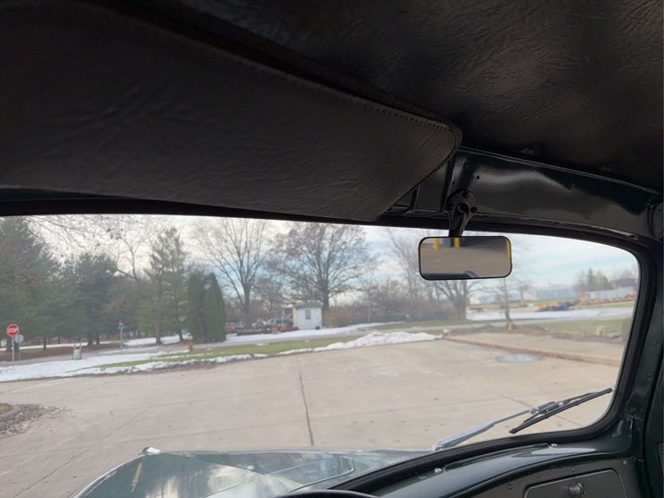 1951-international-l-112-image-26