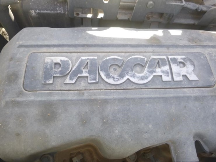 2014-peterbilt-388-image-26