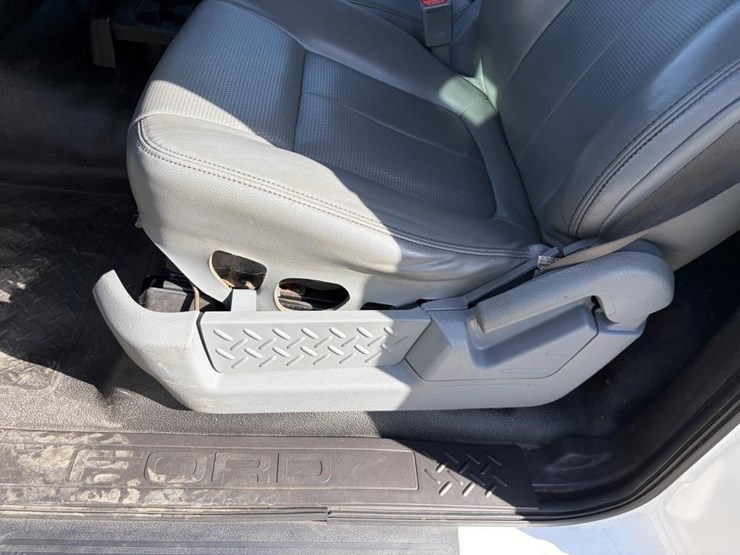 2014-ford-f150-image-15