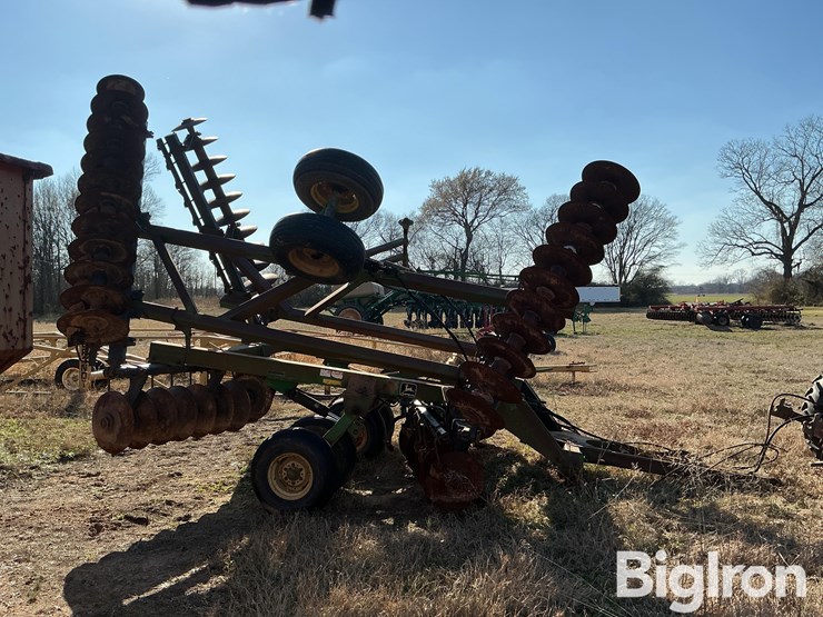 john-deere-630-image-4