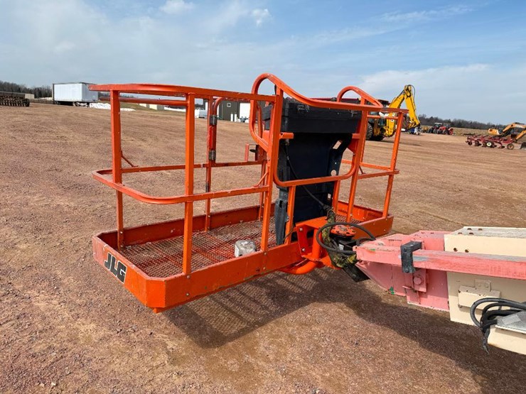 jlg-600s-image-30
