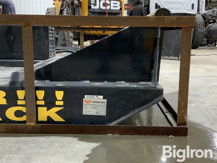 2025-massey-ferguson-730-image-15