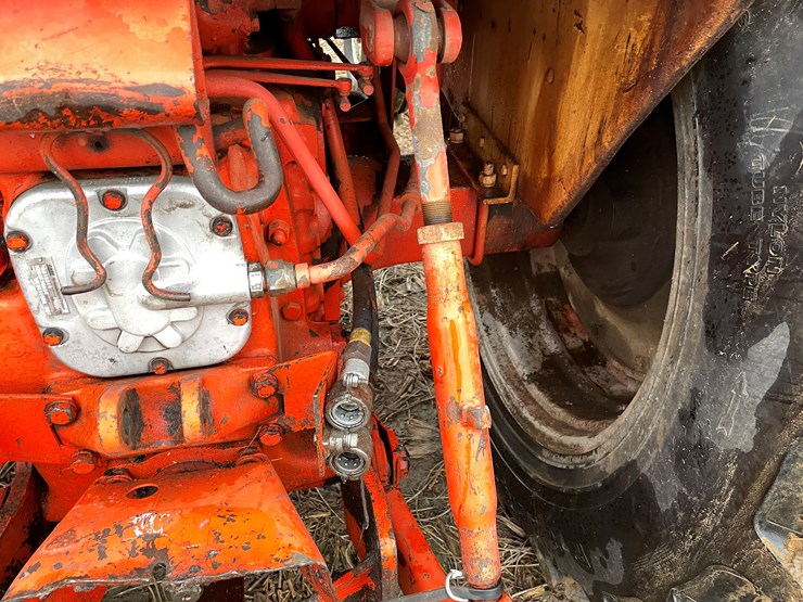 #105-•-case-1030-comfort-king-diesel-tractor-with-duals-image-15