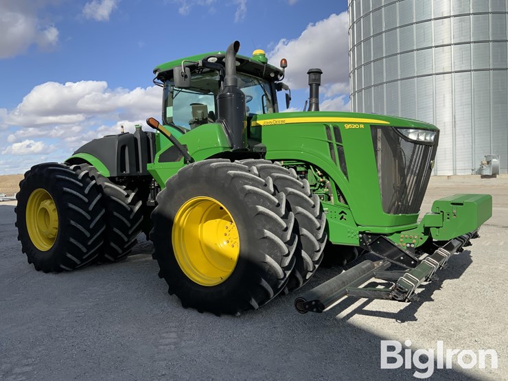 2017-john-deere-9520r-image-3