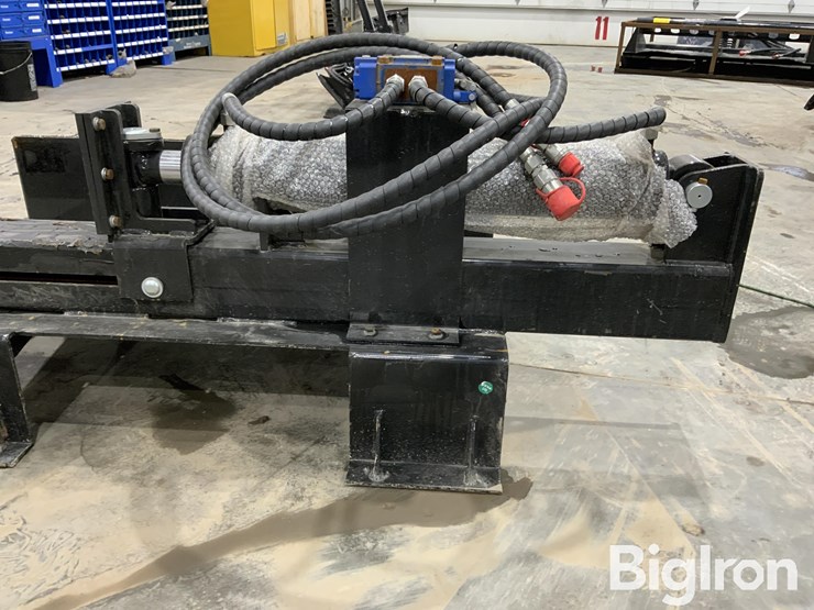 2025-massey-ferguson-730-image-16