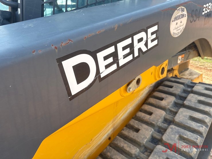 2020-deere-333g-image-12