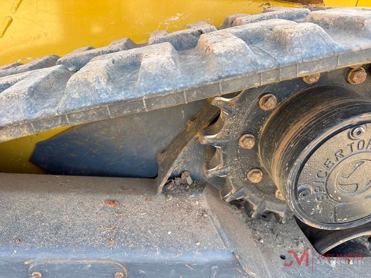 2023-deere-325g-image-9