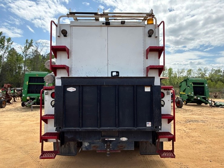 2017-ford-f550-xl-image-4