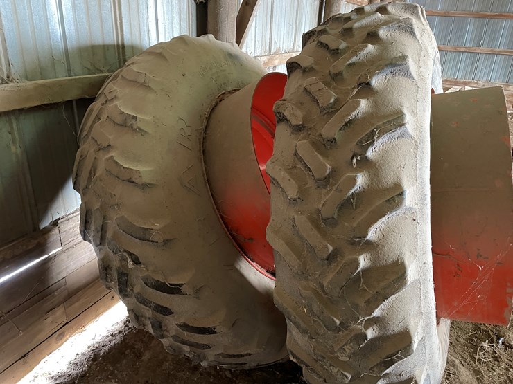 #2392-•-tractor-duals-image-3