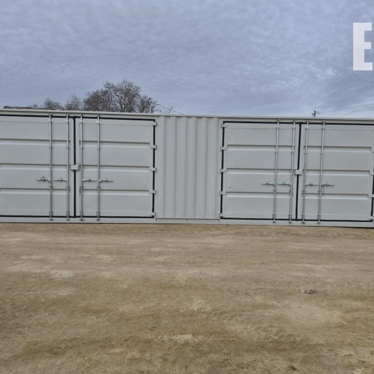 40 FOOT SHIPPING CONTAINER