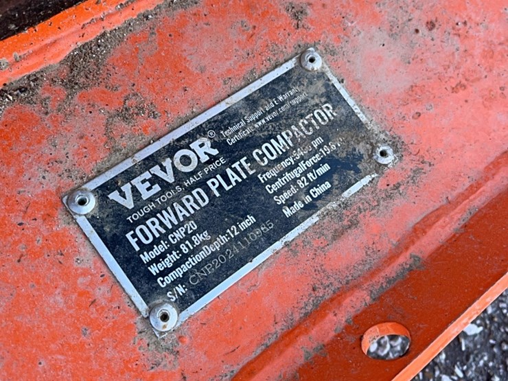 vevor-forward-plate-compactor-image-2
