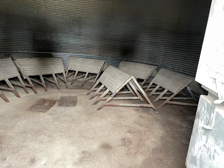 #2377-•-conrad-grain-bin-image-6
