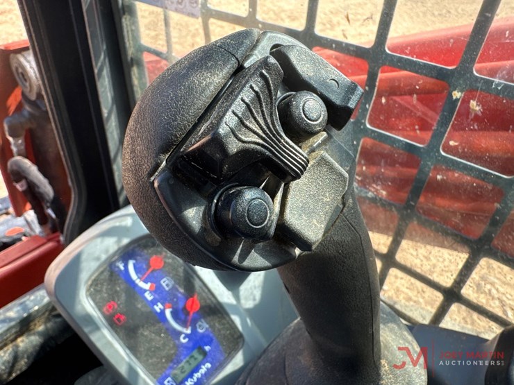 2023-kubota-svl75-2-image-19