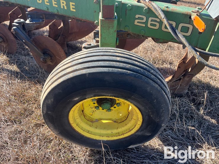 john-deere-2600-image-18