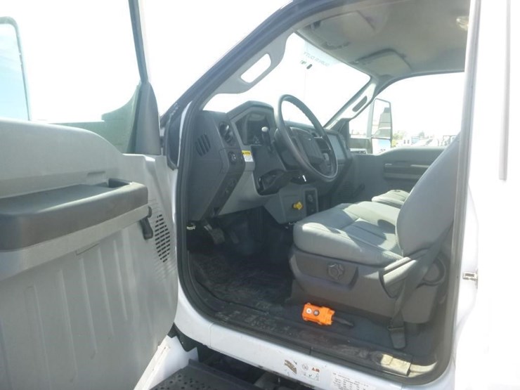 2019-ford-f750-image-12