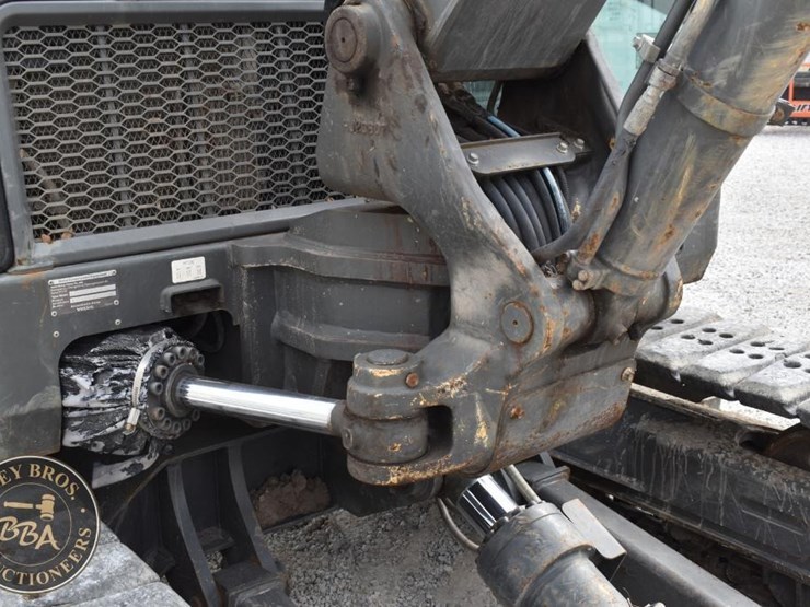 2019-volvo-ecr88d-image-25