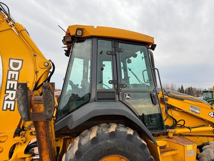 john-deere-410-image-18