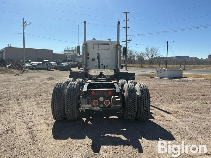 2017-freightliner-coronado-132-image-6