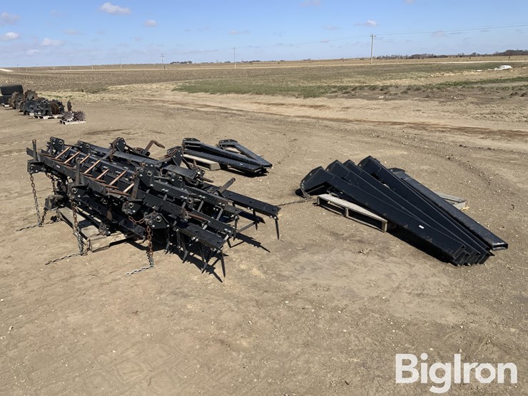 john-deere-2310-image-1