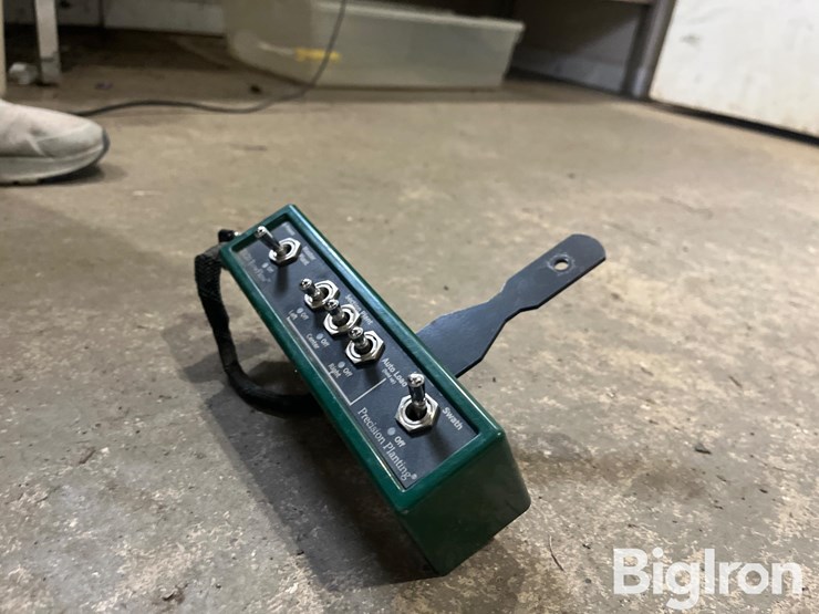 precision-planting-20/20-row-flow-image-7