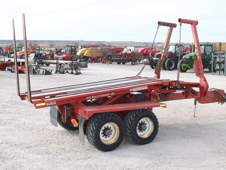 #1064-•-2009-morris-mfg-pro-ag-auto-align-bale-runner-16k-image-8